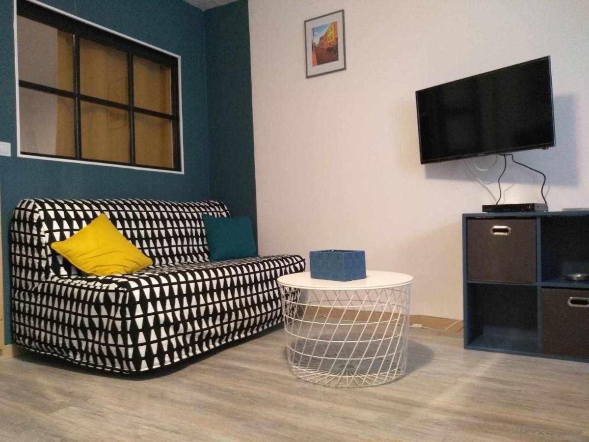 Joli Petit Logement En Centre Ville De Brioude Exterior photo